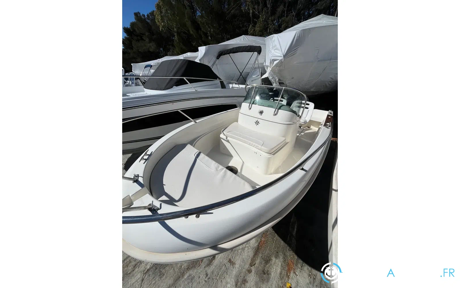 slider 4 Jeanneau Cap Camarat 515