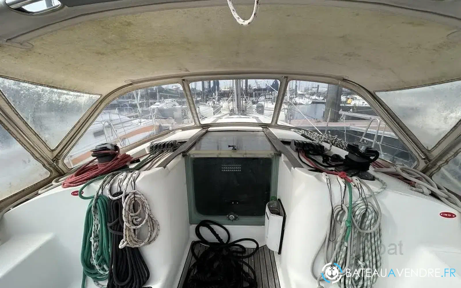 slider 10 Jeanneau Sun Fast 42
