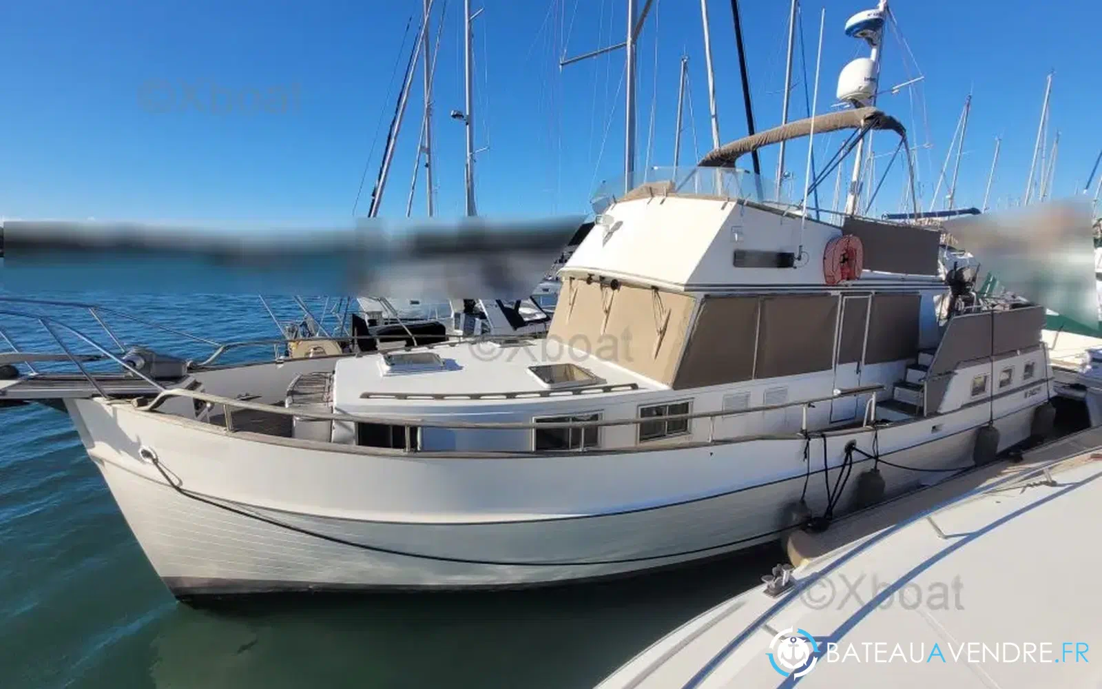 slider 1 American Marine Grand Banks 42 Motor Yacht