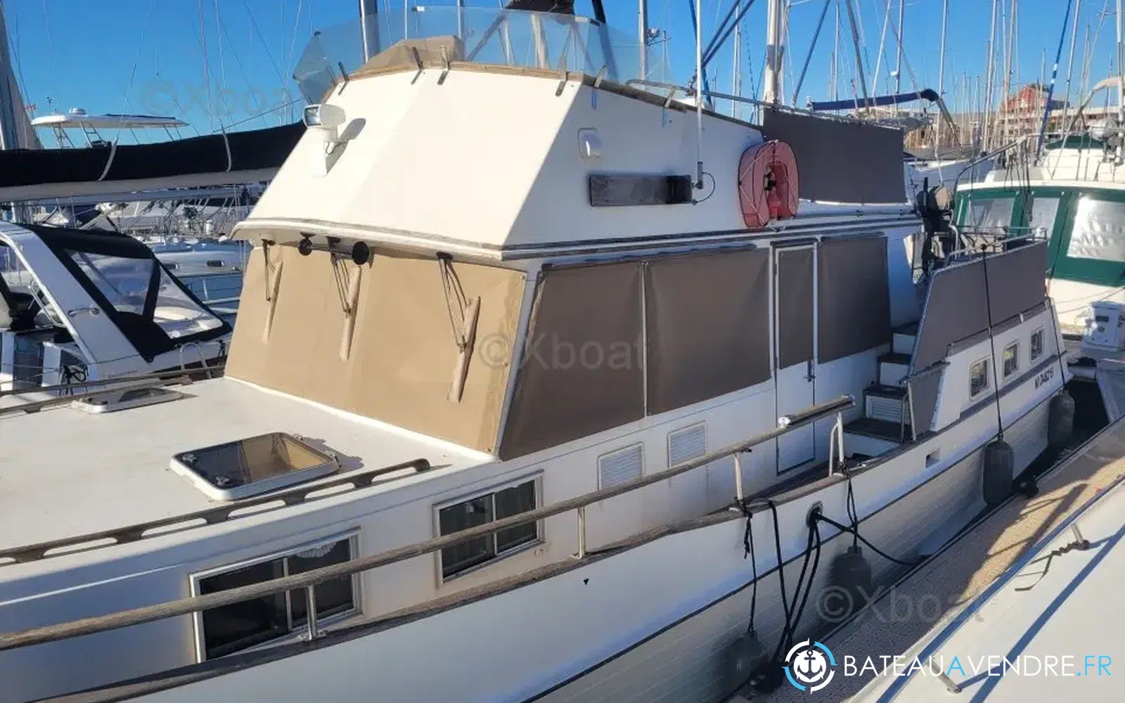 slider 7 American Marine Grand Banks 42 Motor Yacht