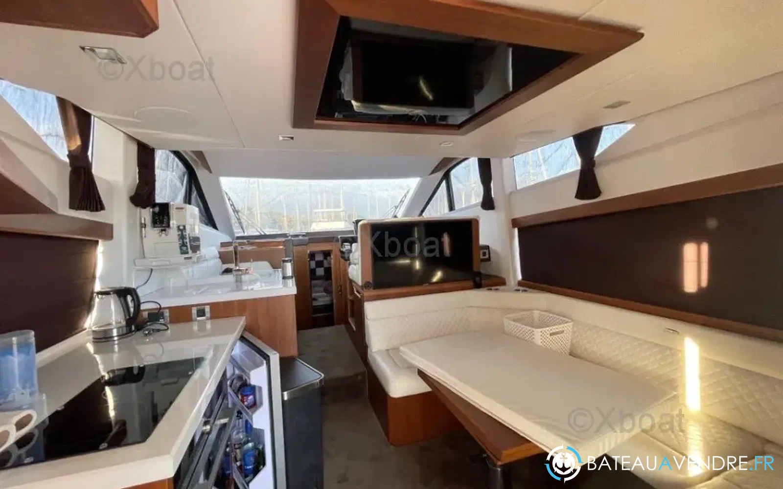 slider 6 Galeon 420 Fly