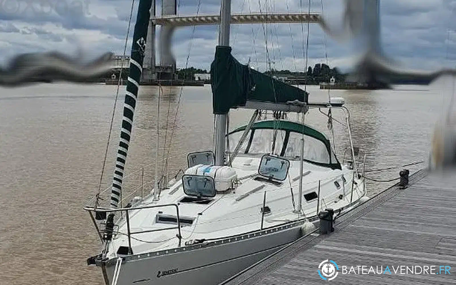 slider 3 Beneteau Oceanis 381