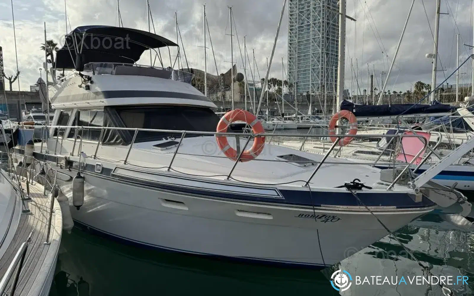slider 0 Horizon 40 Trawler
