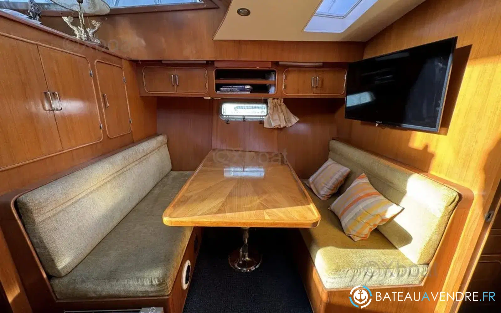 slider 8 Horizon 40 Trawler