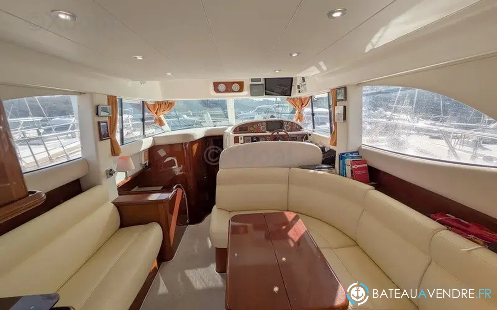 slider 5 Jeanneau Prestige 36 Fly