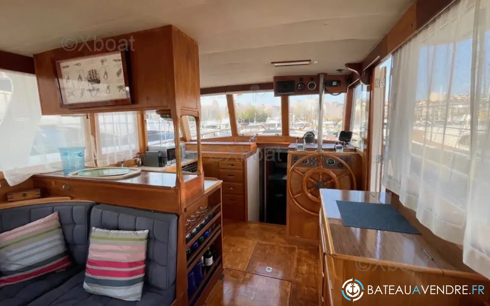 slider 10 American Marine Grand Banks 42 Europa