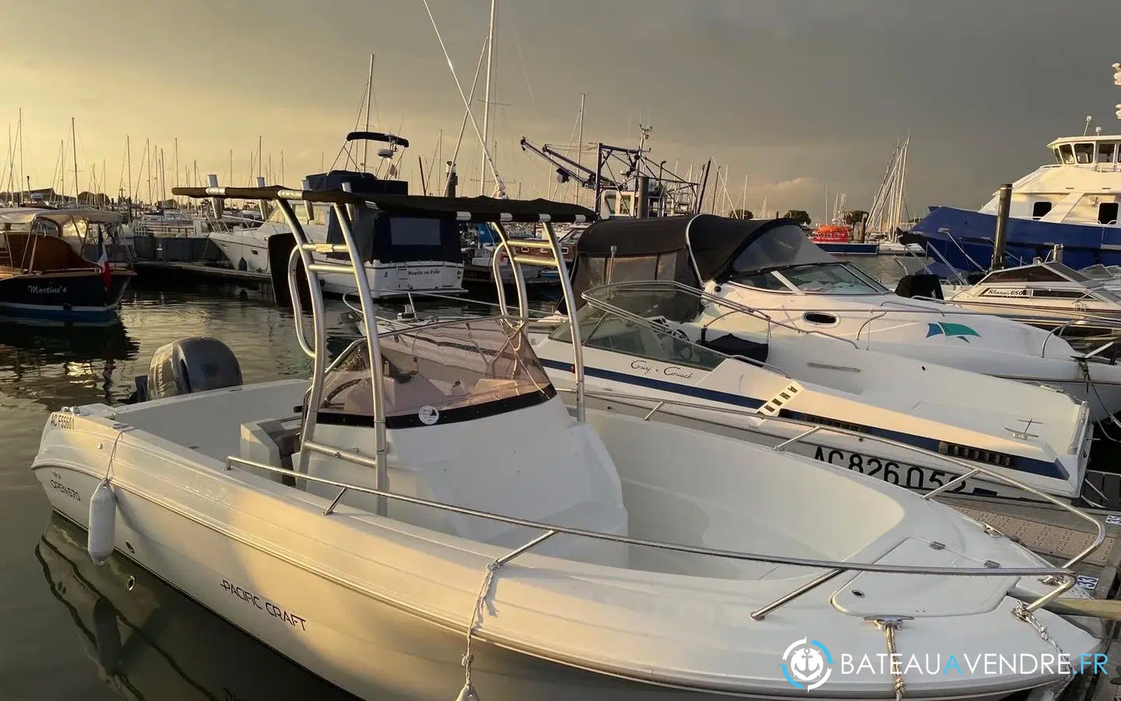 slider 2 Pacific Craft 670 Open