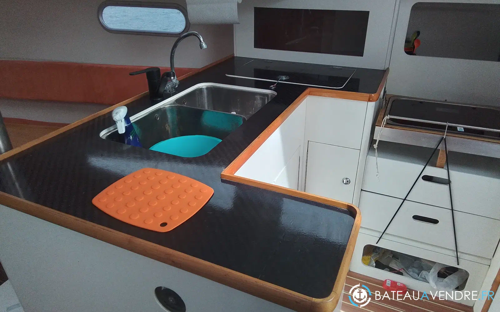 slider 9 IDB Marine Malango 1045