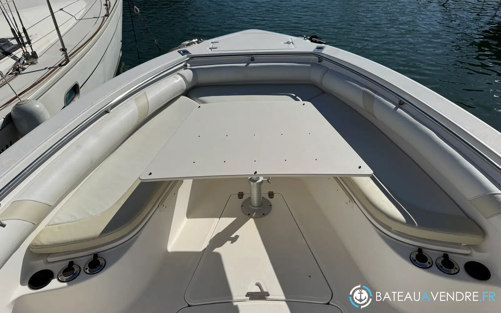 slider 9 Boston Whaler 320 Outrage