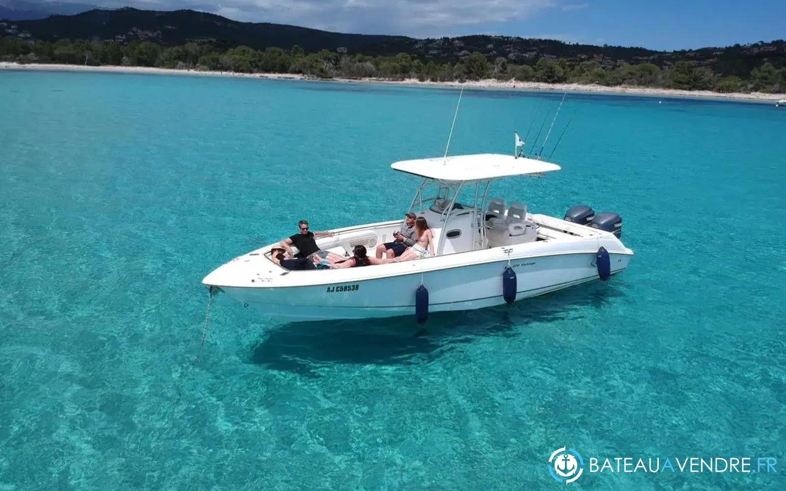 slider 0 Boston Whaler 320 Outrage