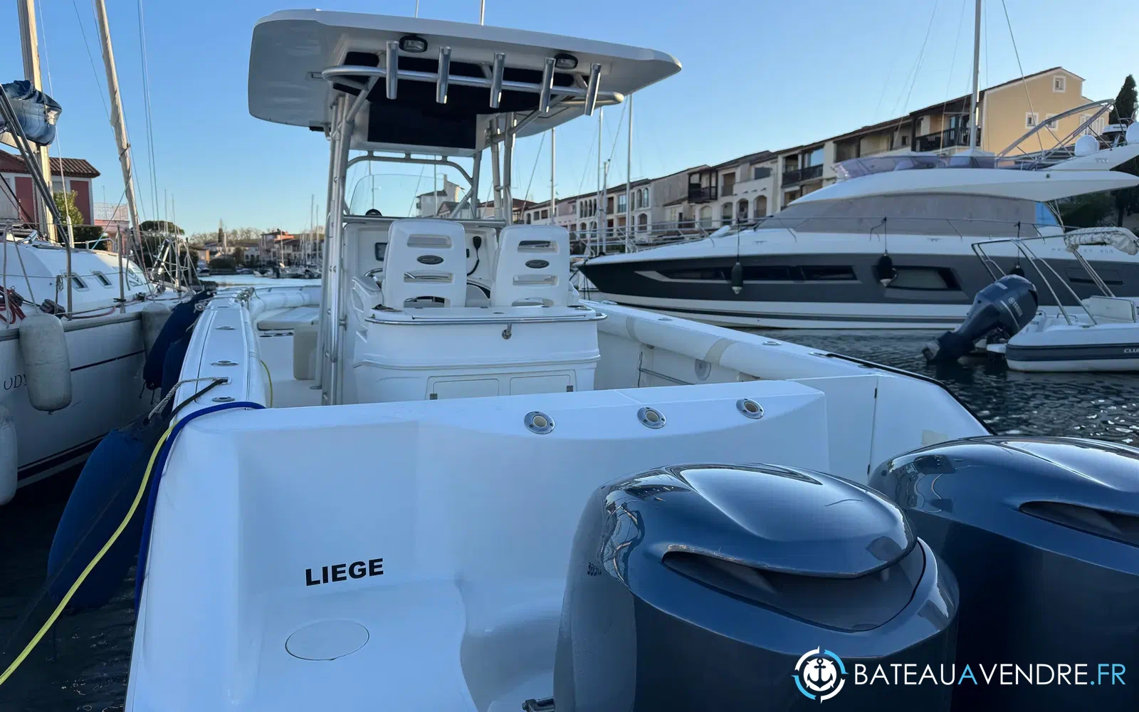 slider 1 Boston Whaler 320 Outrage