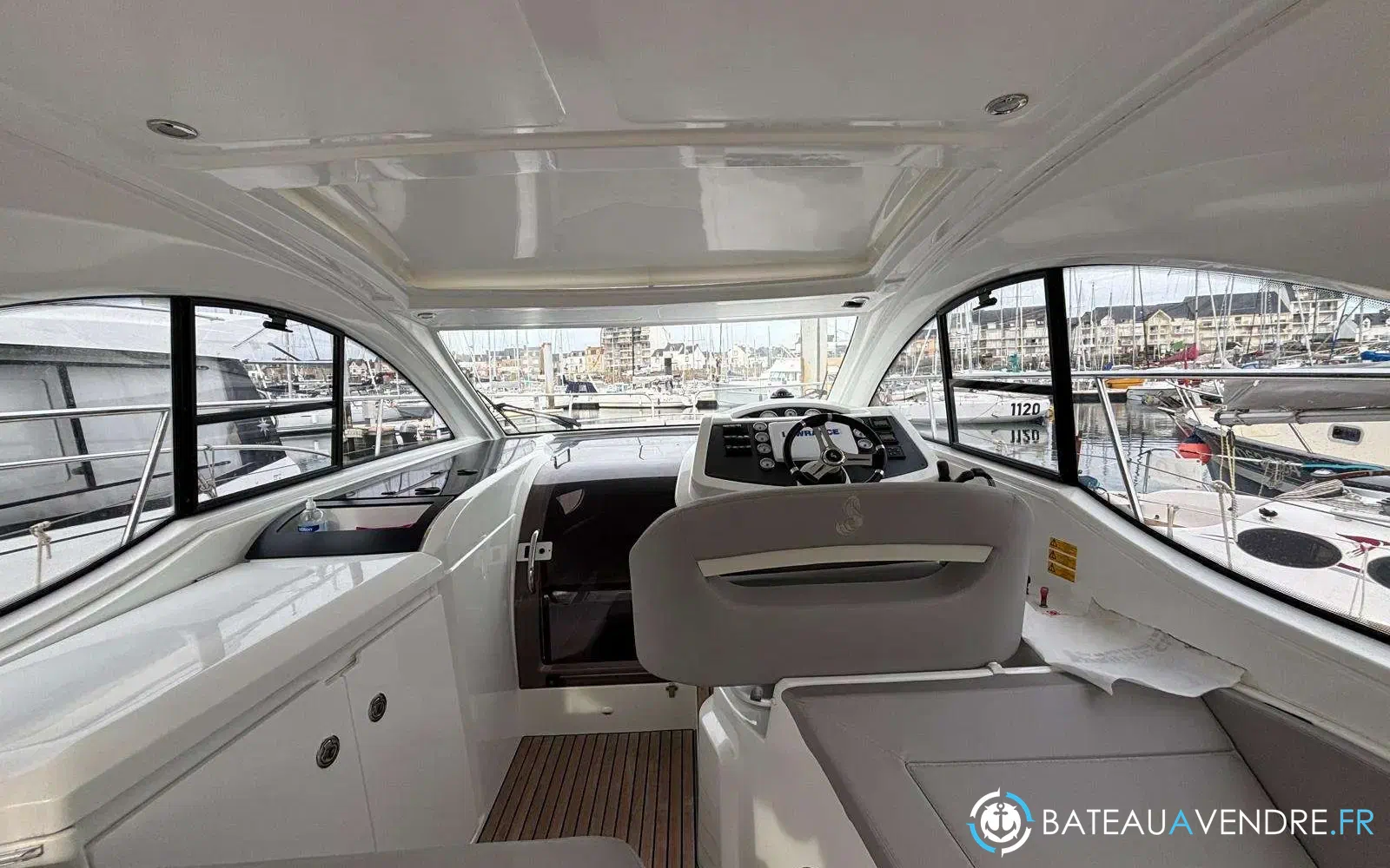 slider 16 Beneteau Gran Turismo 34