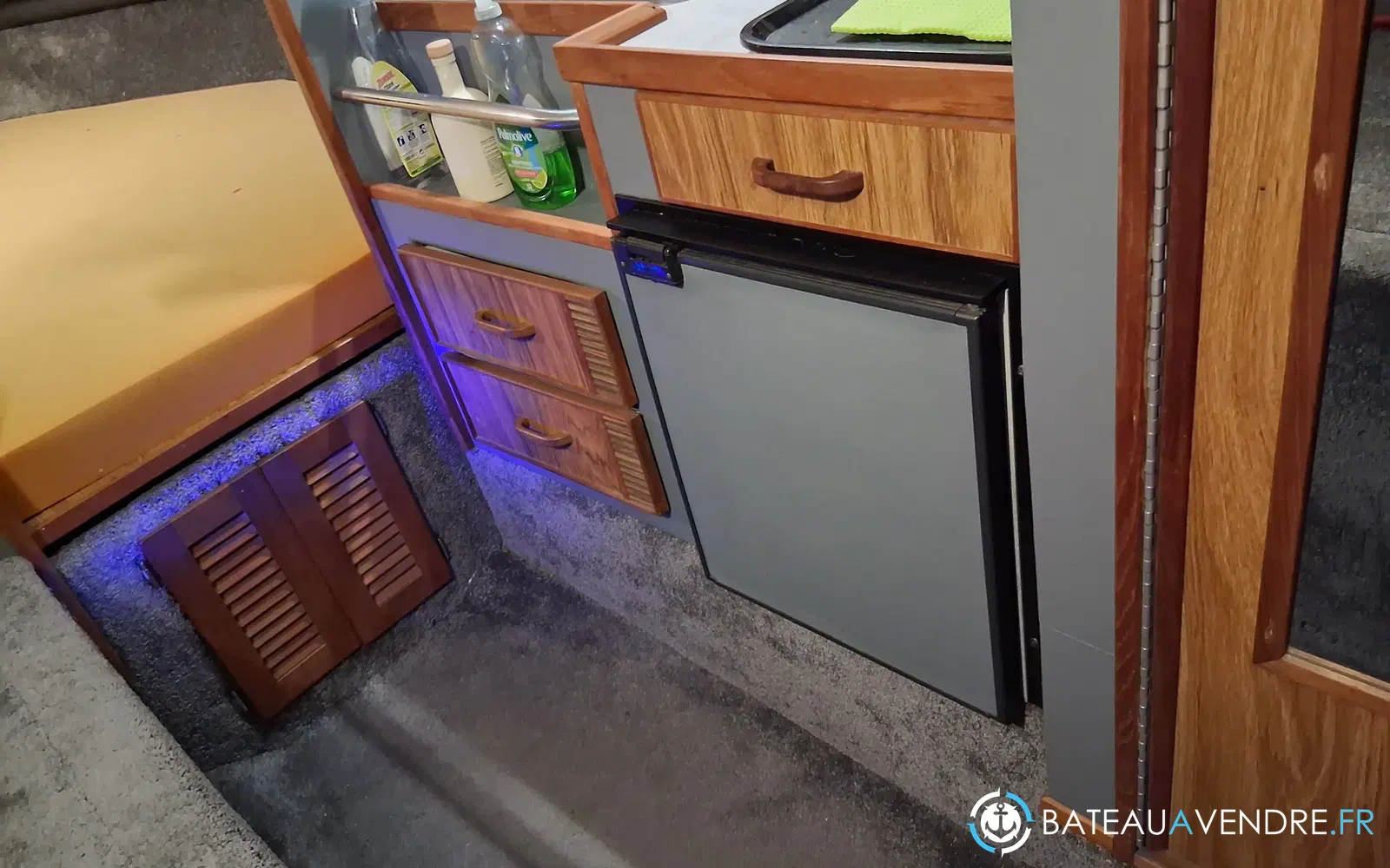 slider 3 Sea Ray 268 Sundancer