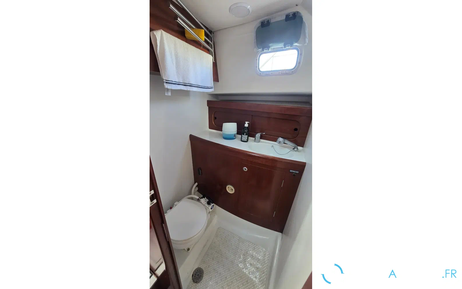 slider 10 Beneteau Antares Serie 9 Limited