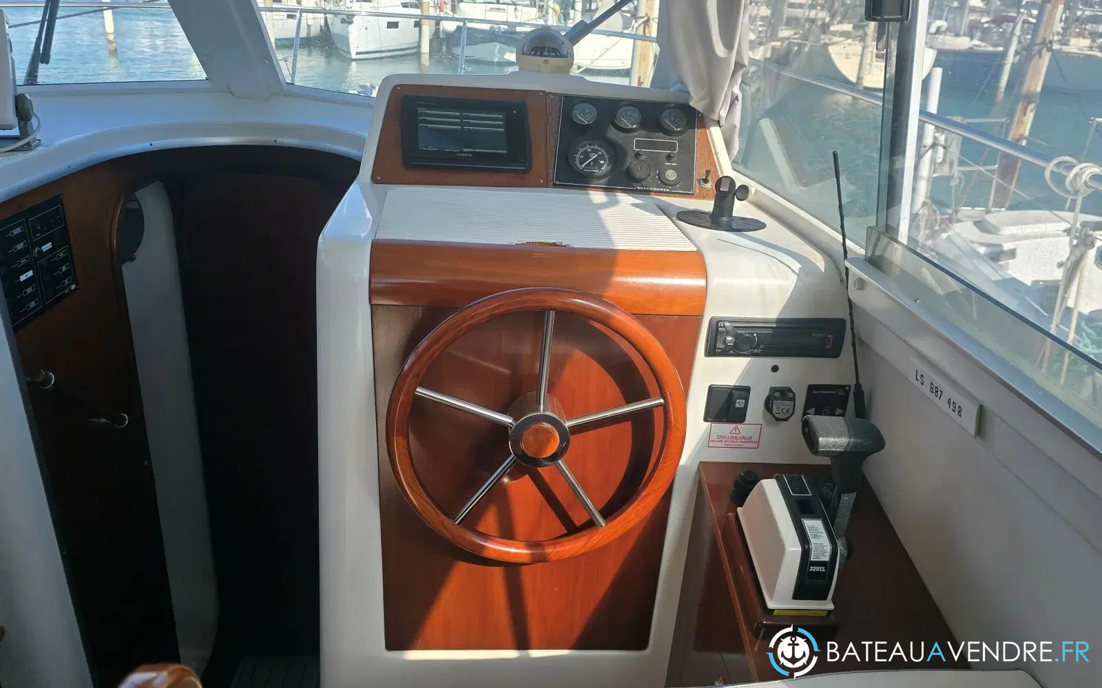 slider 4 Beneteau Antares Serie 9 Limited