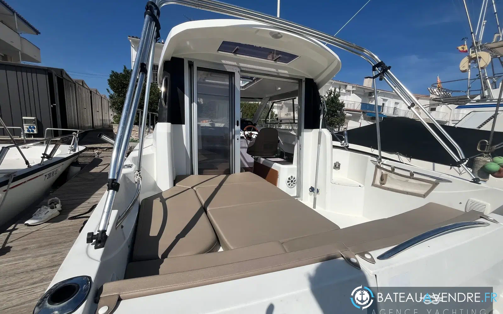 slider 15 Jeanneau Merry Fisher 755