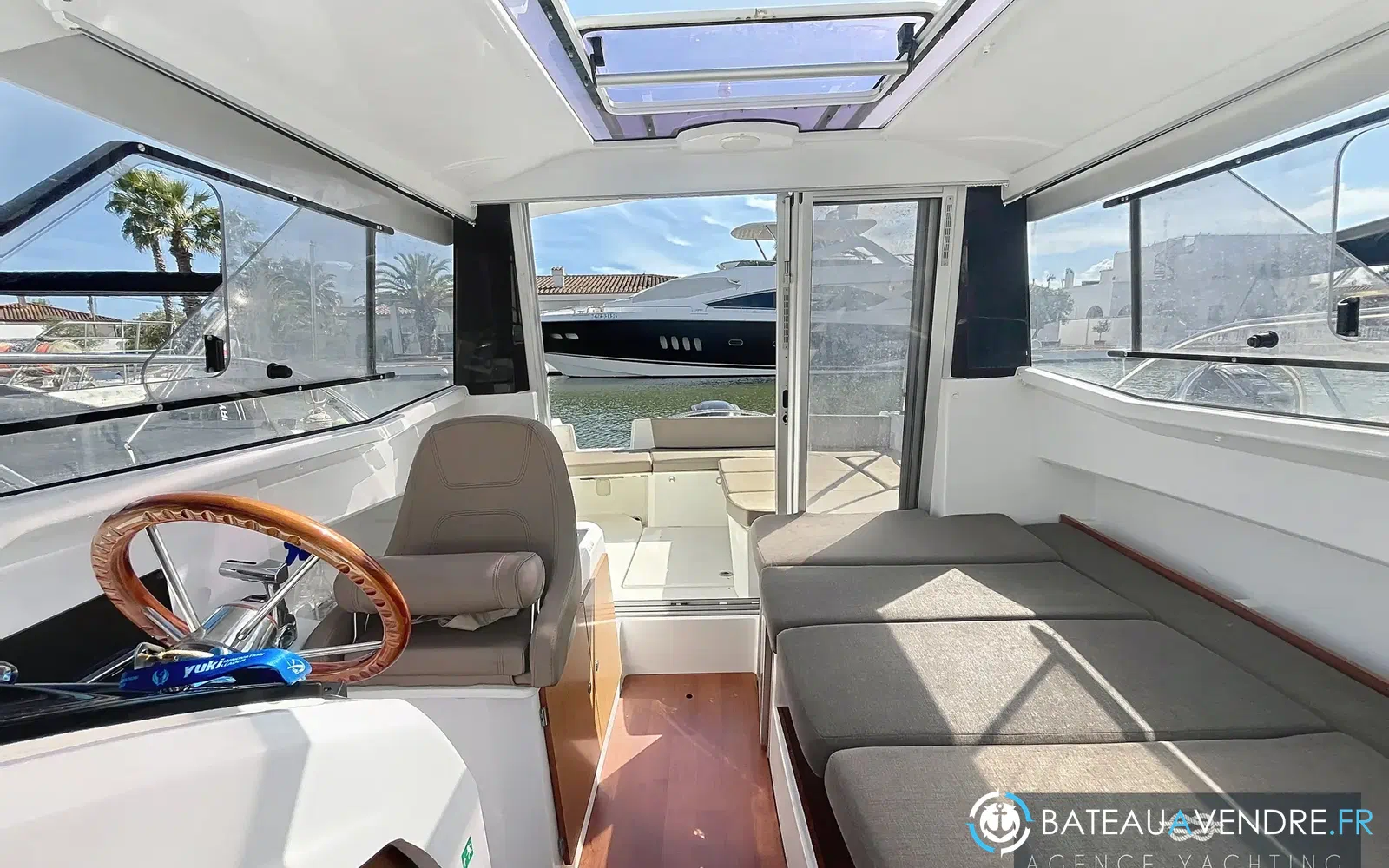 slider 3 Jeanneau Merry Fisher 755
