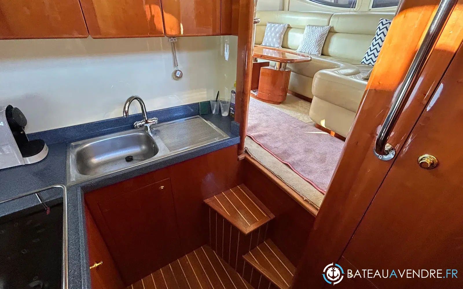 slider 10 Majesty Yachts Majesty 50