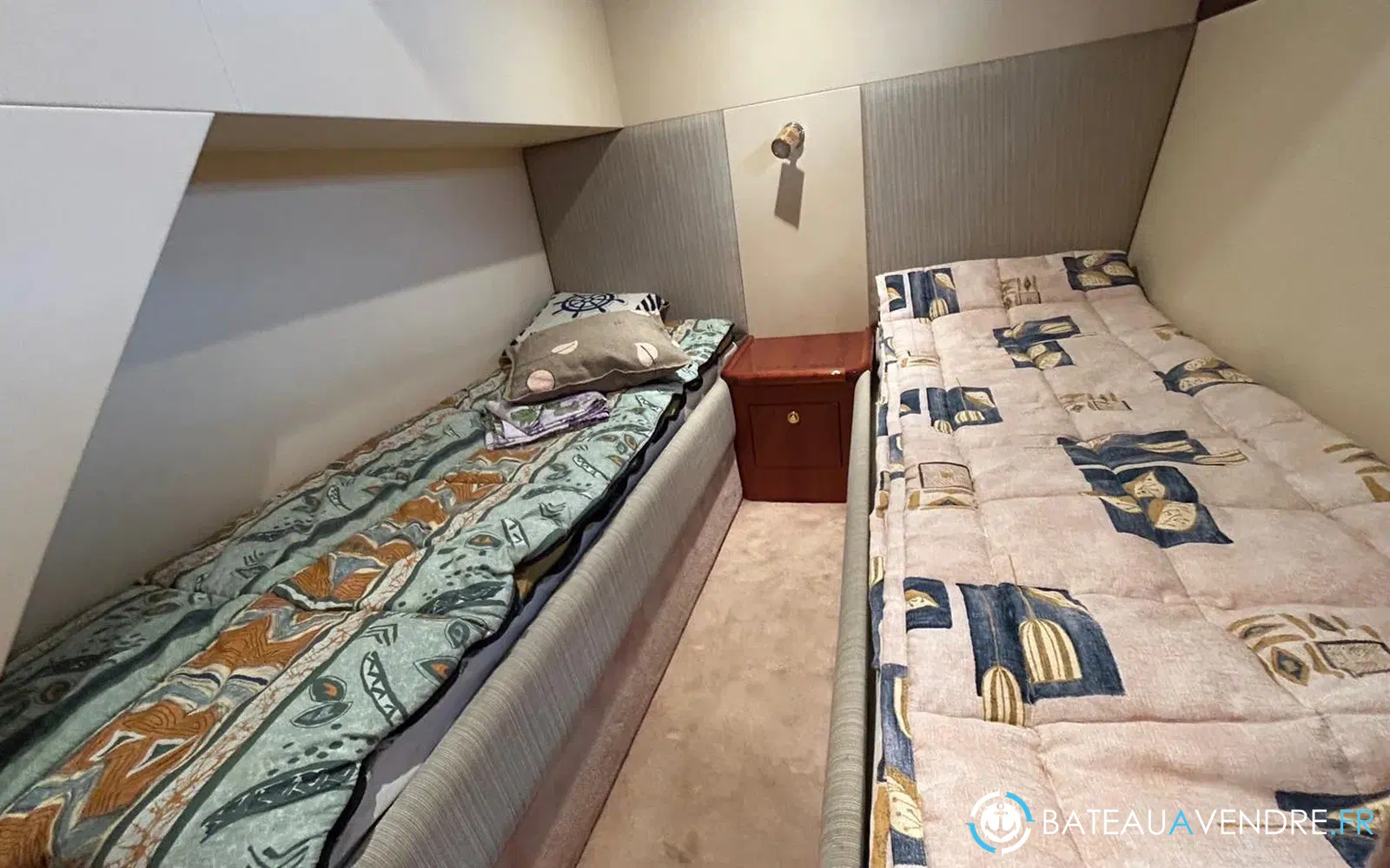 slider 14 Majesty Yachts Majesty 50