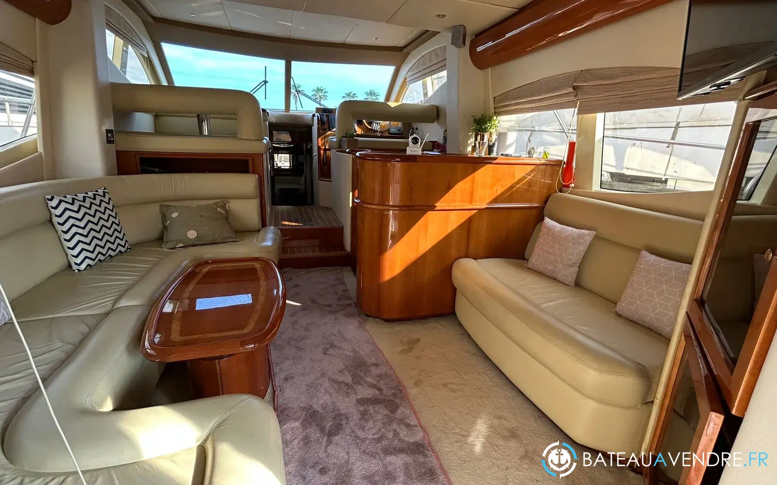 slider 18 Majesty Yachts Majesty 50