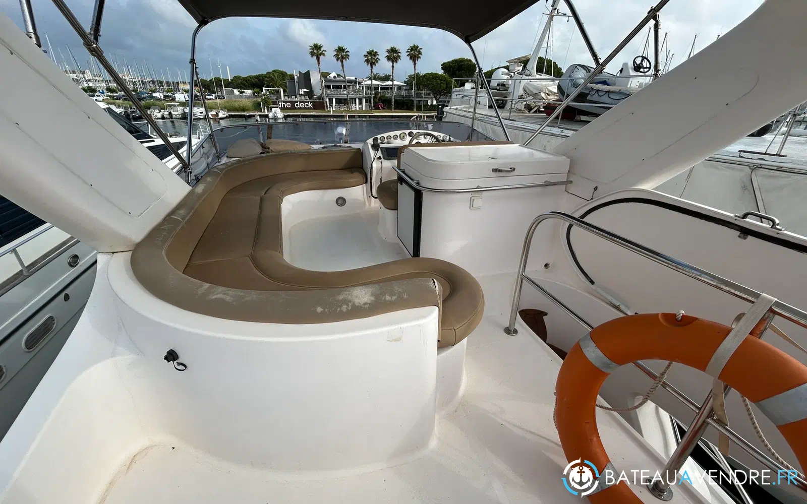 slider 19 Majesty Yachts Majesty 50