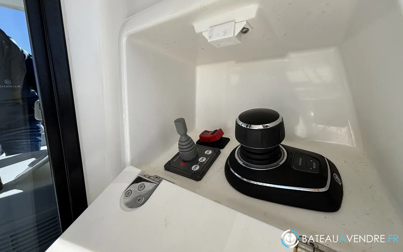 slider 29 Prestige Yachts 590 Fly