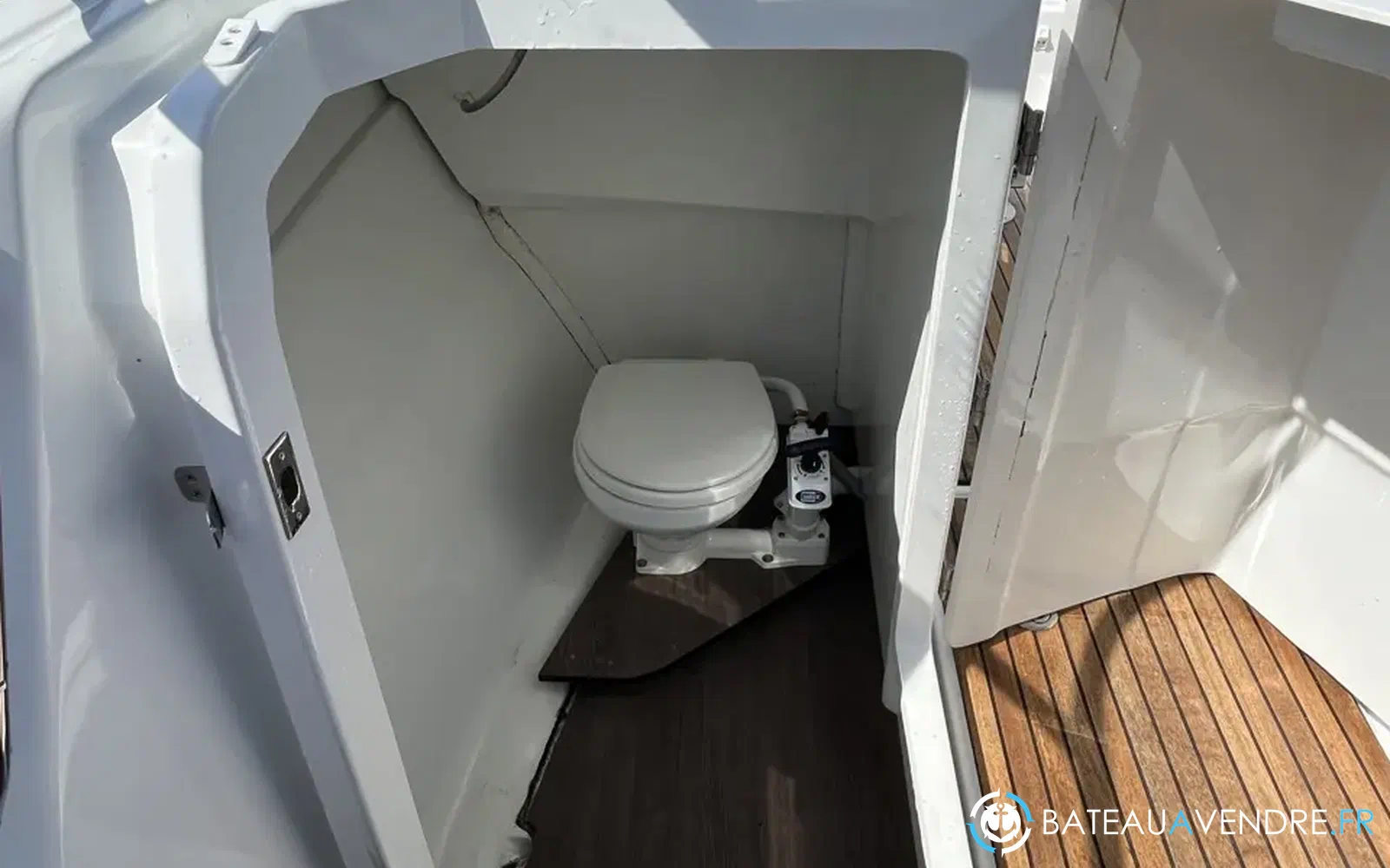 slider 10 Jeanneau Cap Camarat 7.5 BR