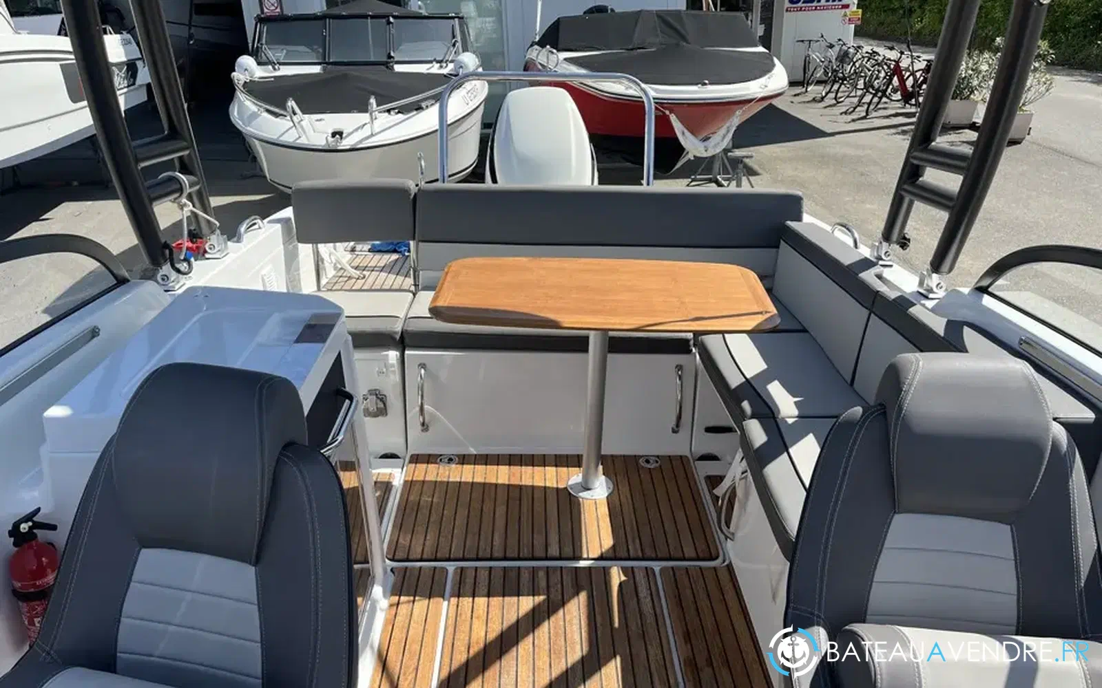 slider 8 Jeanneau Cap Camarat 7.5 BR