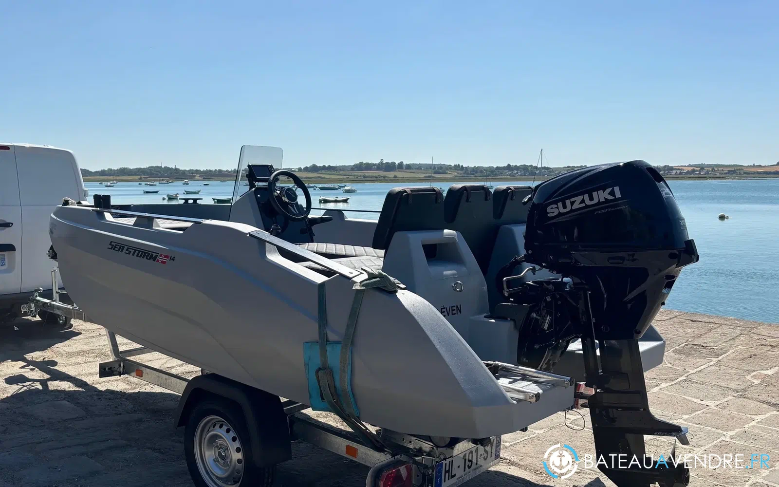 slider 1 Seastorm 14