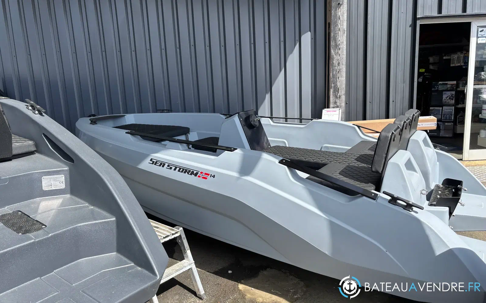 slider 7 Seastorm 14