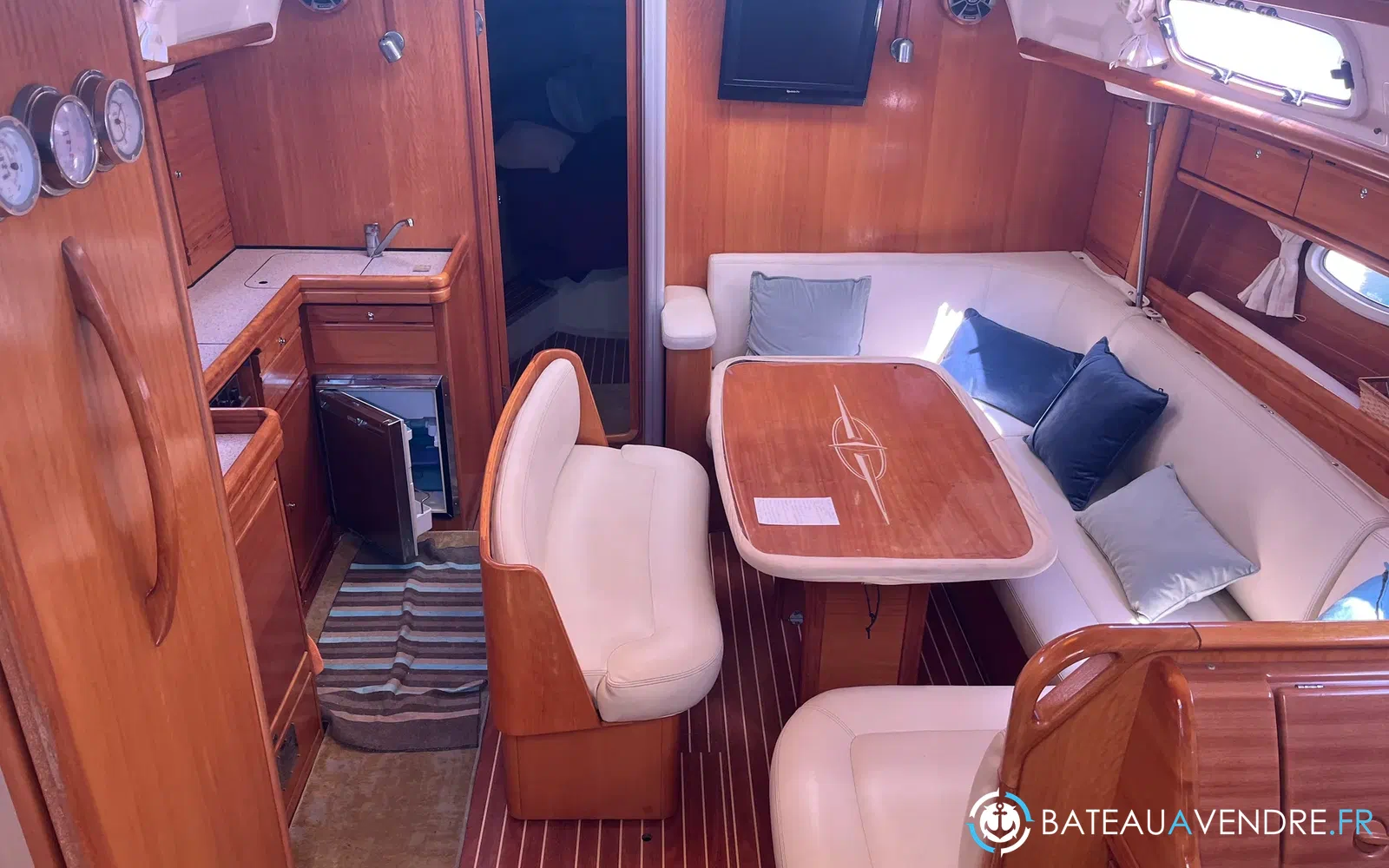 slider 4 Bavaria 42 cruiser