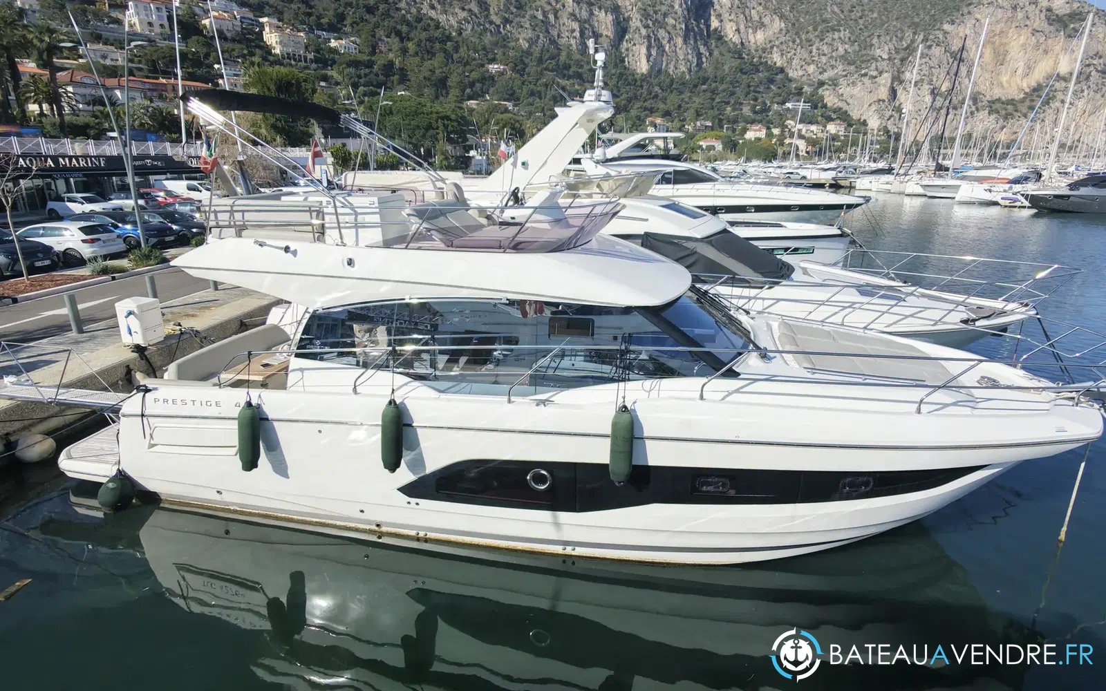 slider 0 Prestige Yachts 420 Fly