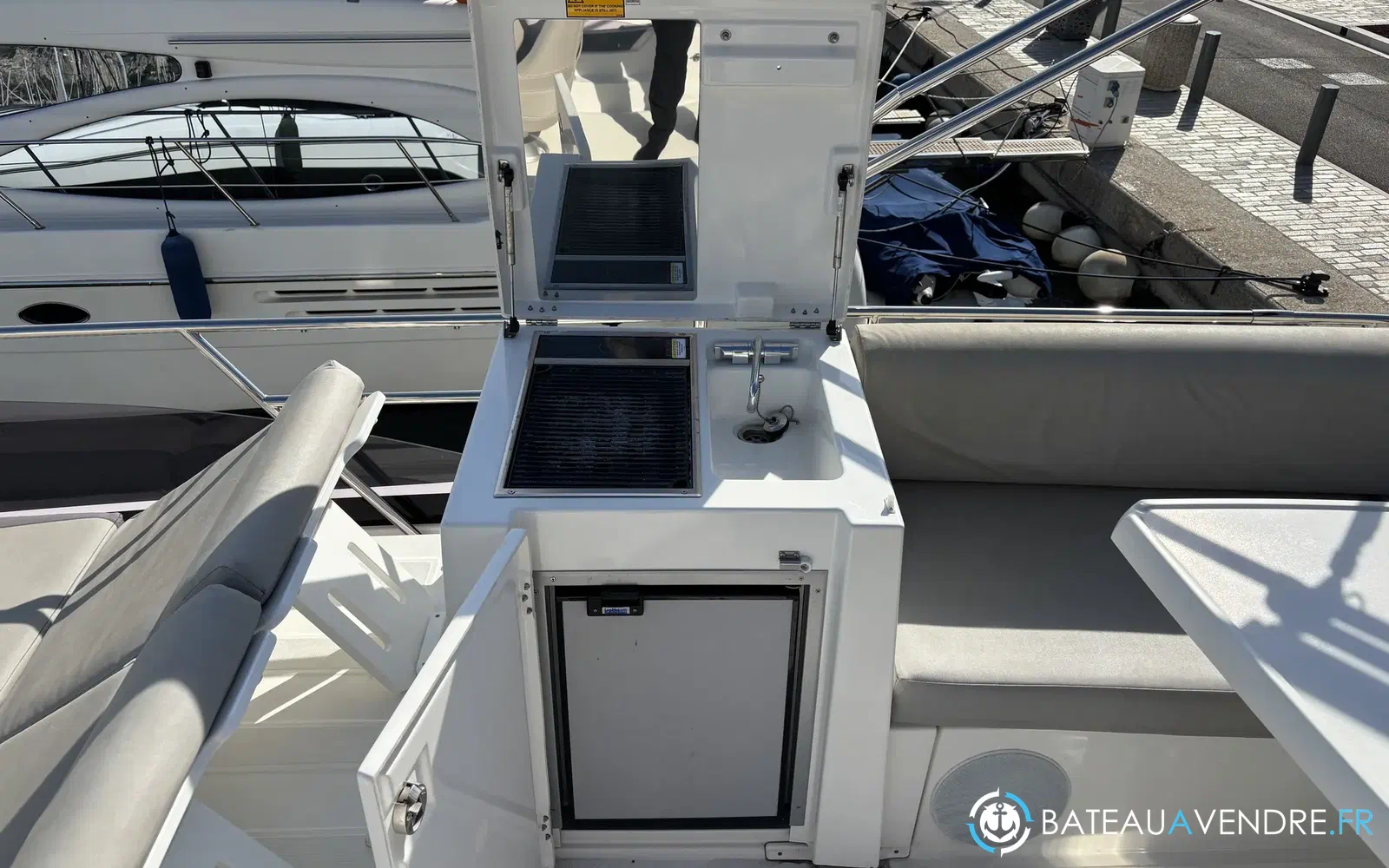 slider 13 Prestige Yachts 420 Fly