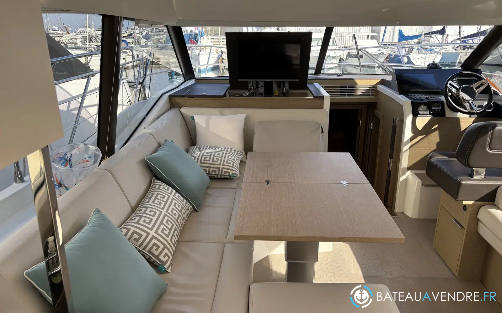 slider 19 Prestige Yachts 420 Fly