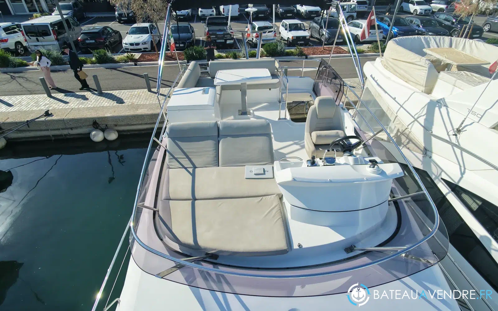slider 5 Prestige Yachts 420 Fly