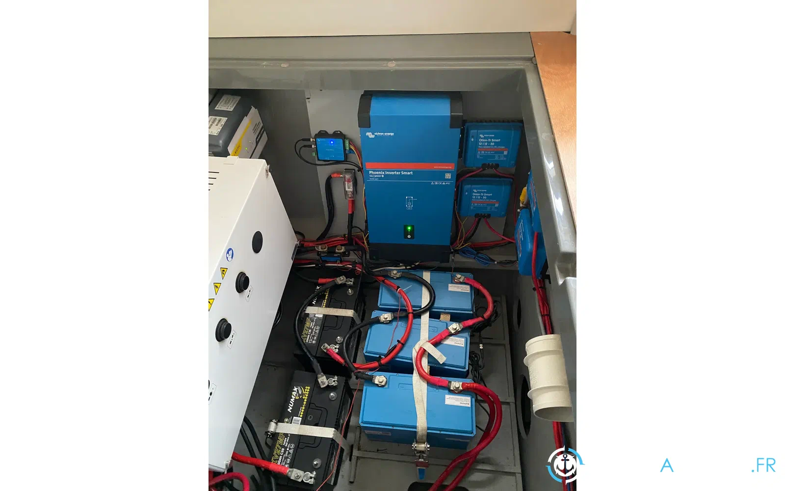slider 11 Nautitech 40 Open