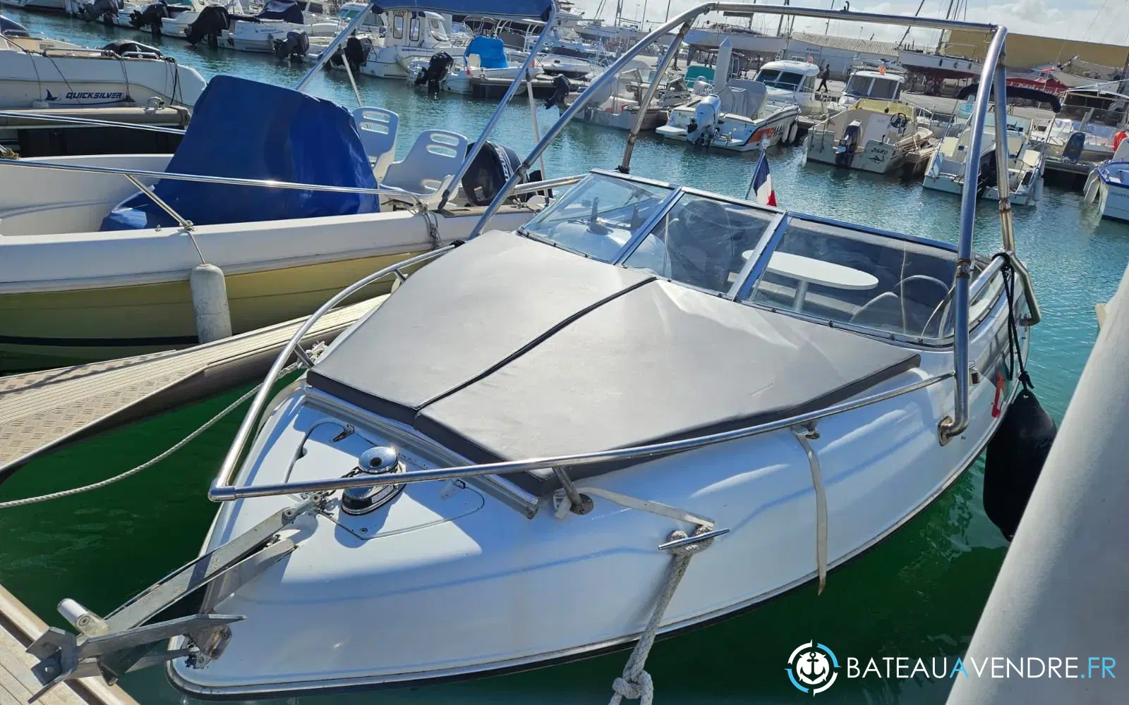 slider 1 Four Winns Sundowner 205