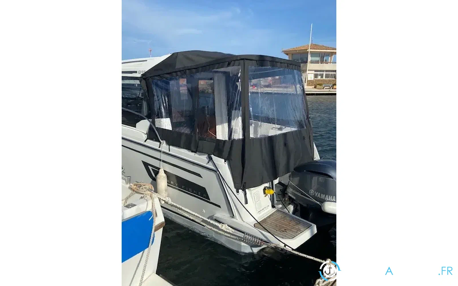 slider 2 Jeanneau Merry Fisher 895