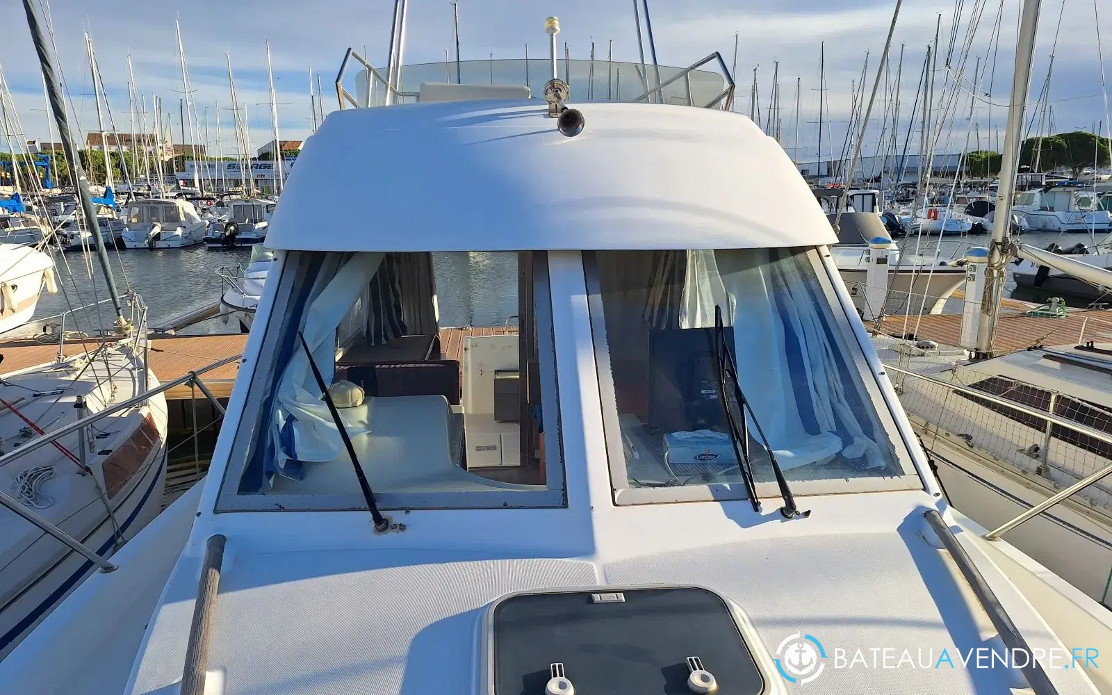 slider 16 Beneteau Antares Serie 9