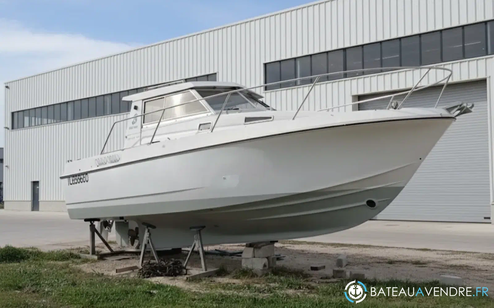 slider 0 Beneteau Antares 860