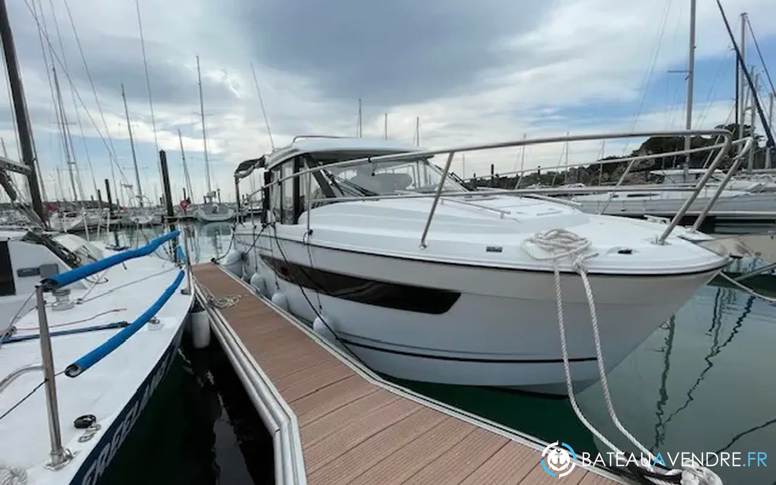 slider 1 Jeanneau Merry Fisher 895
