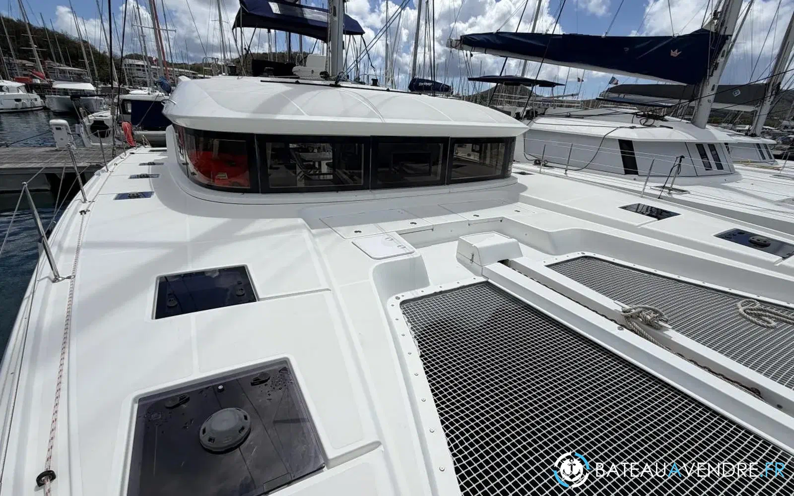slider 9 Lagoon 50