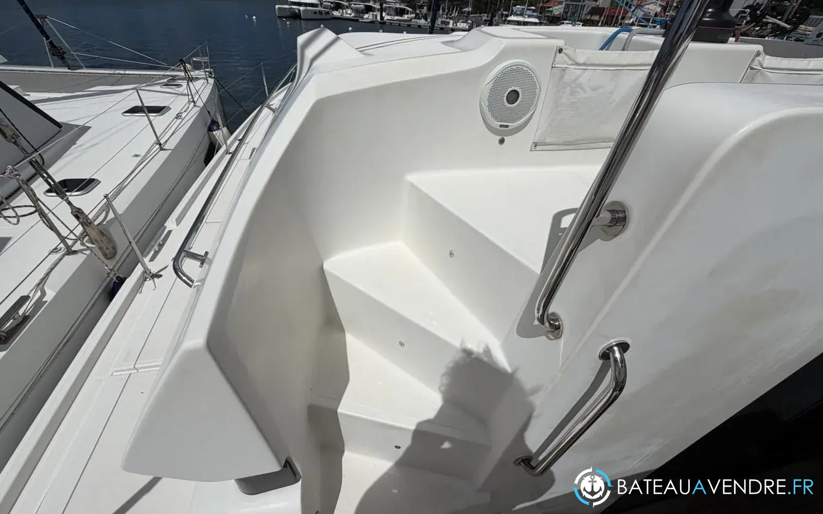 slider 12 Lagoon 50