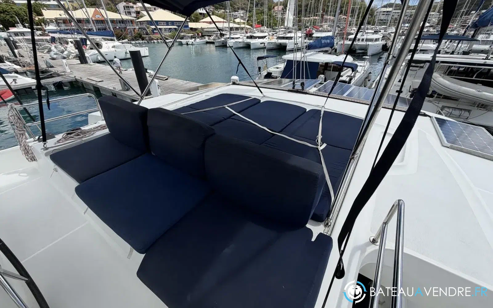 slider 14 Lagoon 50