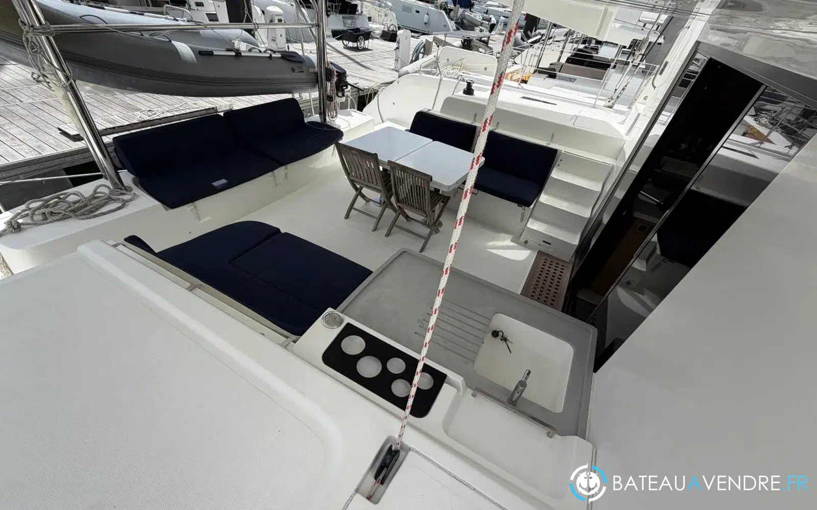 slider 17 Lagoon 50