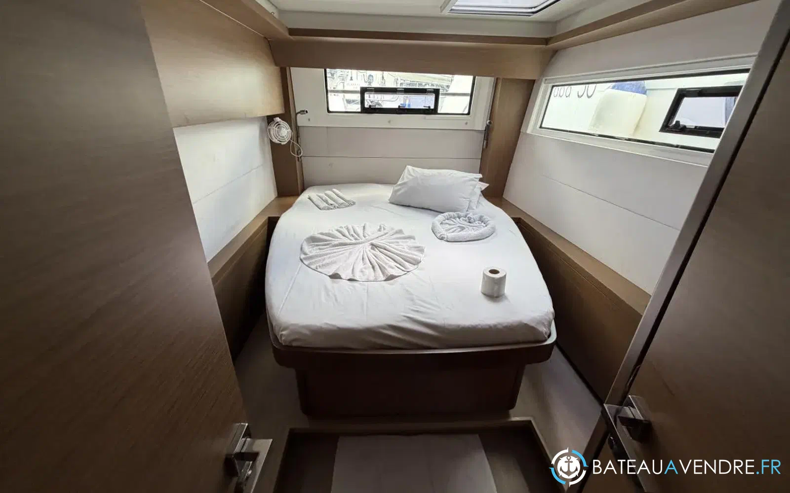 slider 28 Lagoon 50