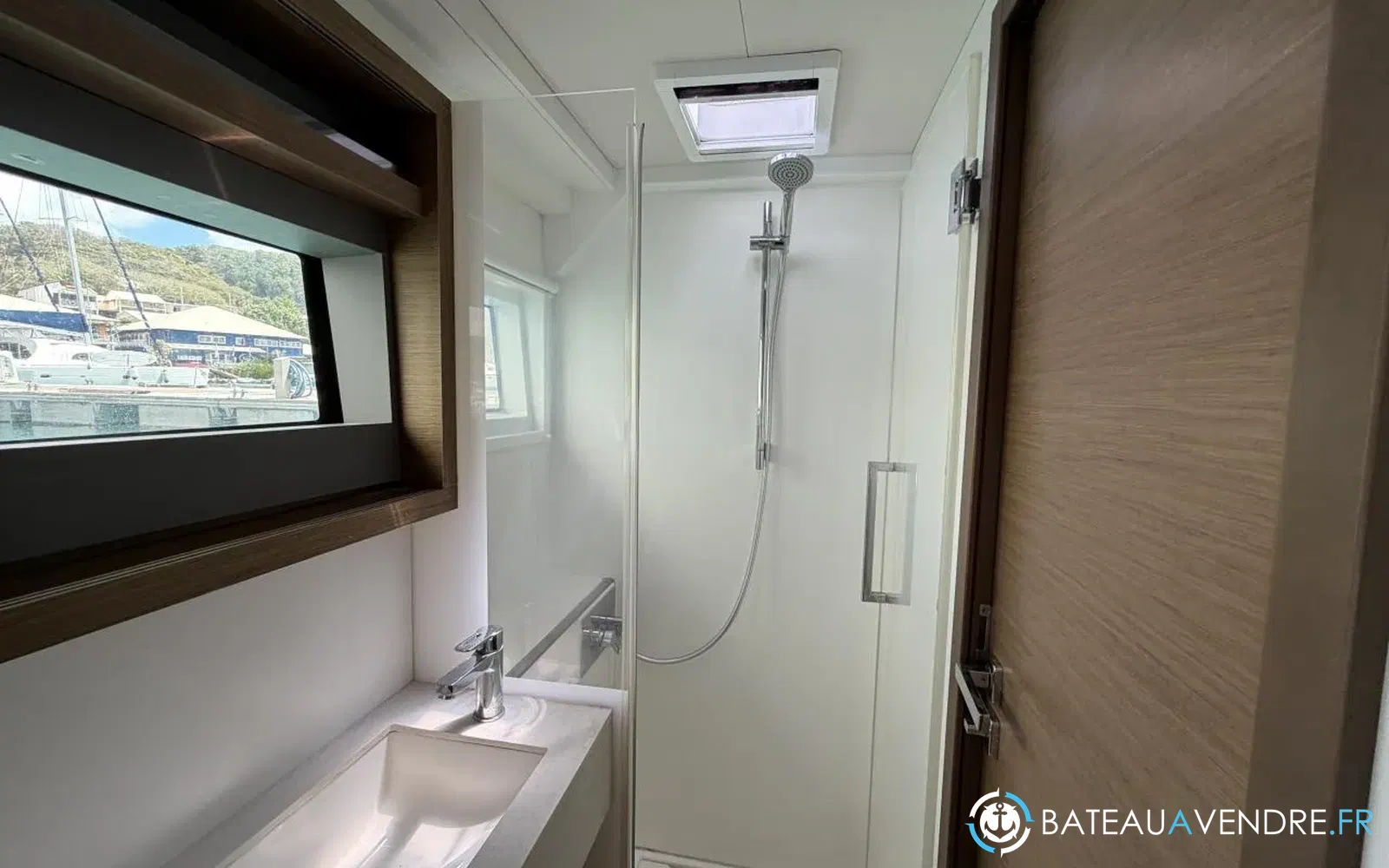 slider 36 Lagoon 50