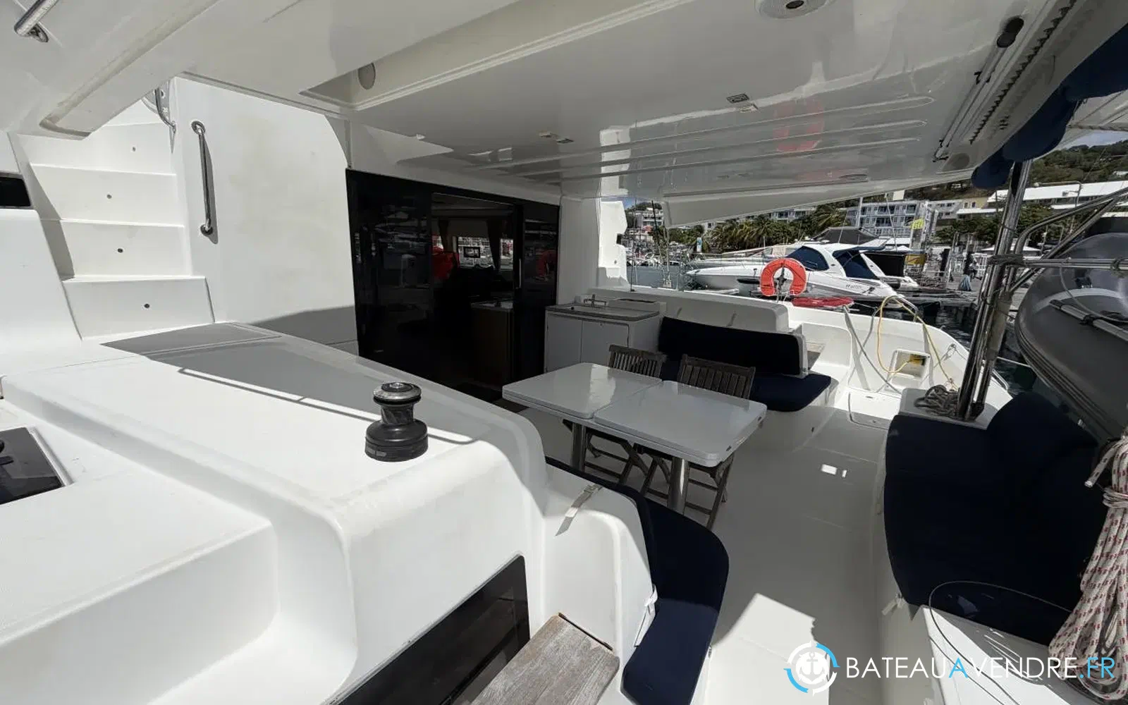 slider 3 Lagoon 50