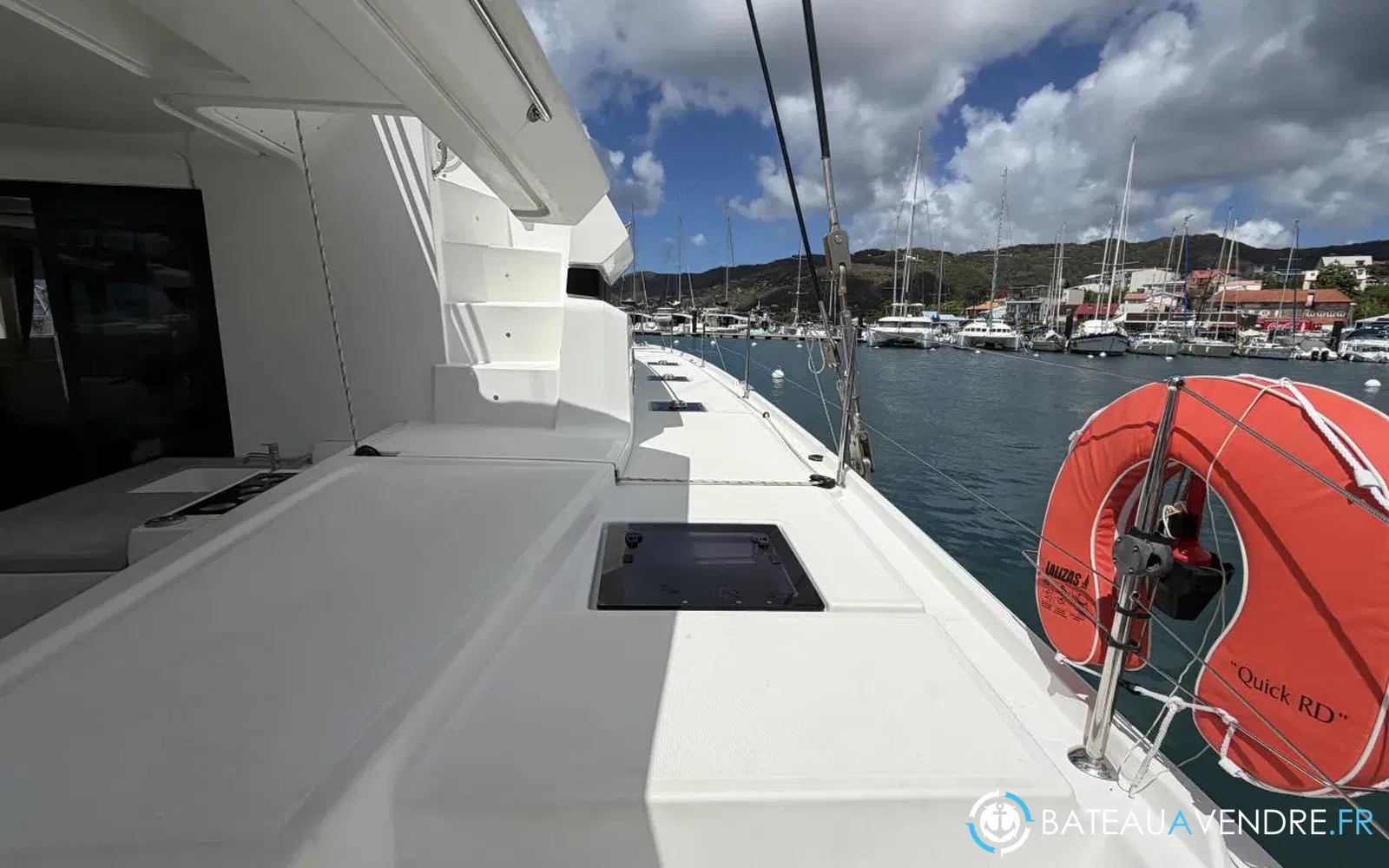 slider 5 Lagoon 50