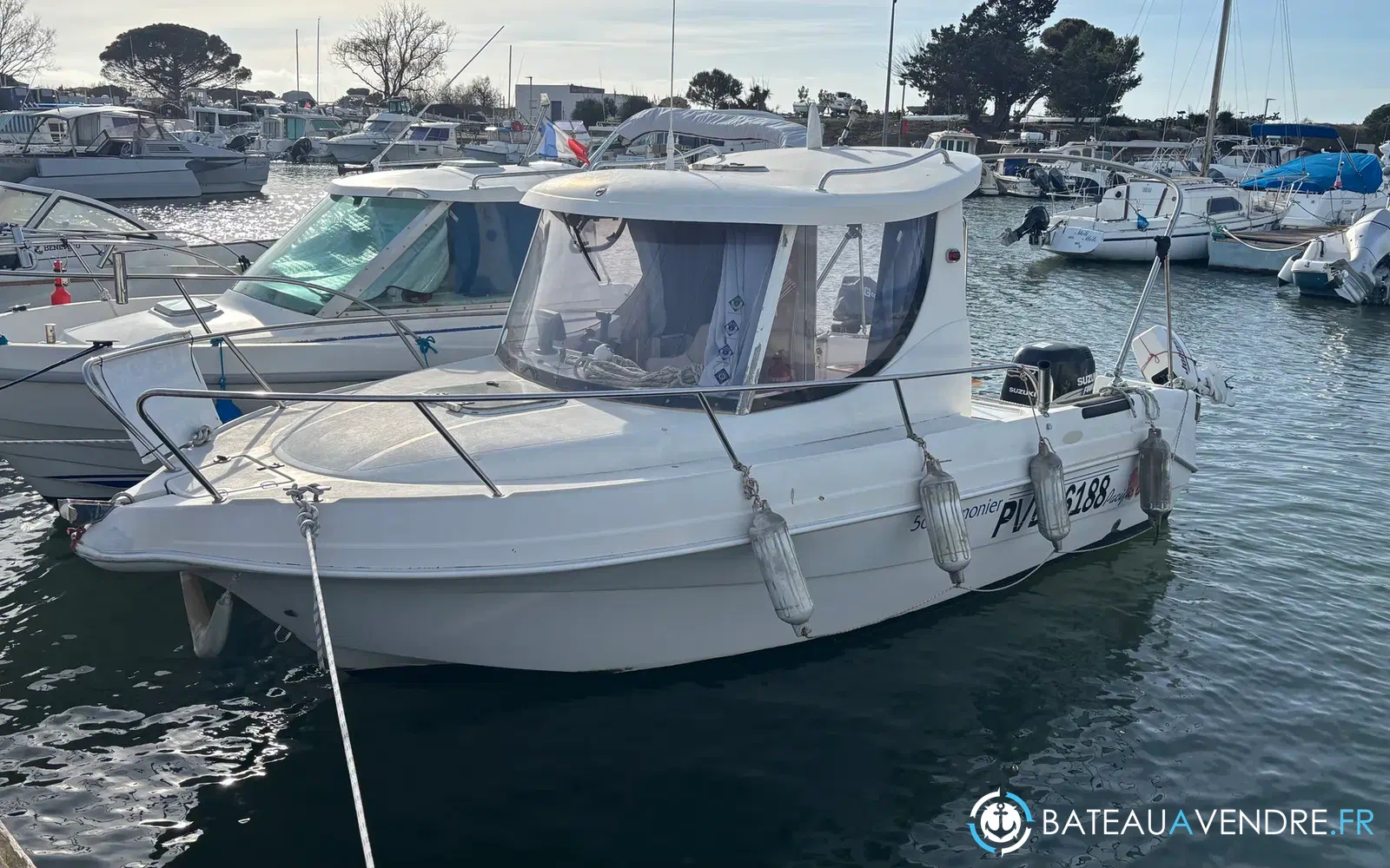 slider 0 Pacific Craft 560 Timonier